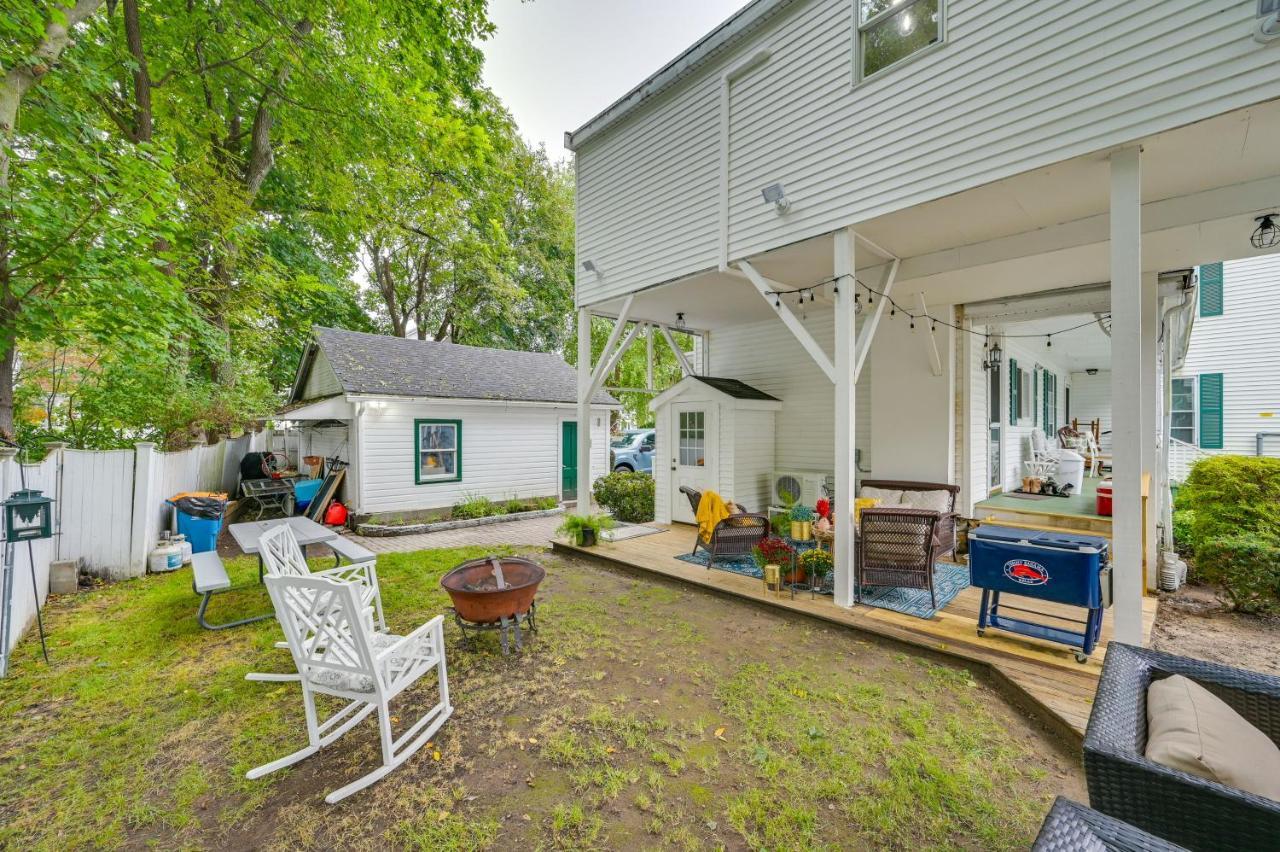 Charming 5 Mi To Salem! Apartment Danvers