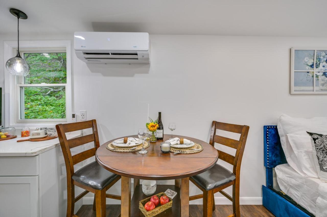 Apartment Charming 5 Mi To Salem! Danvers