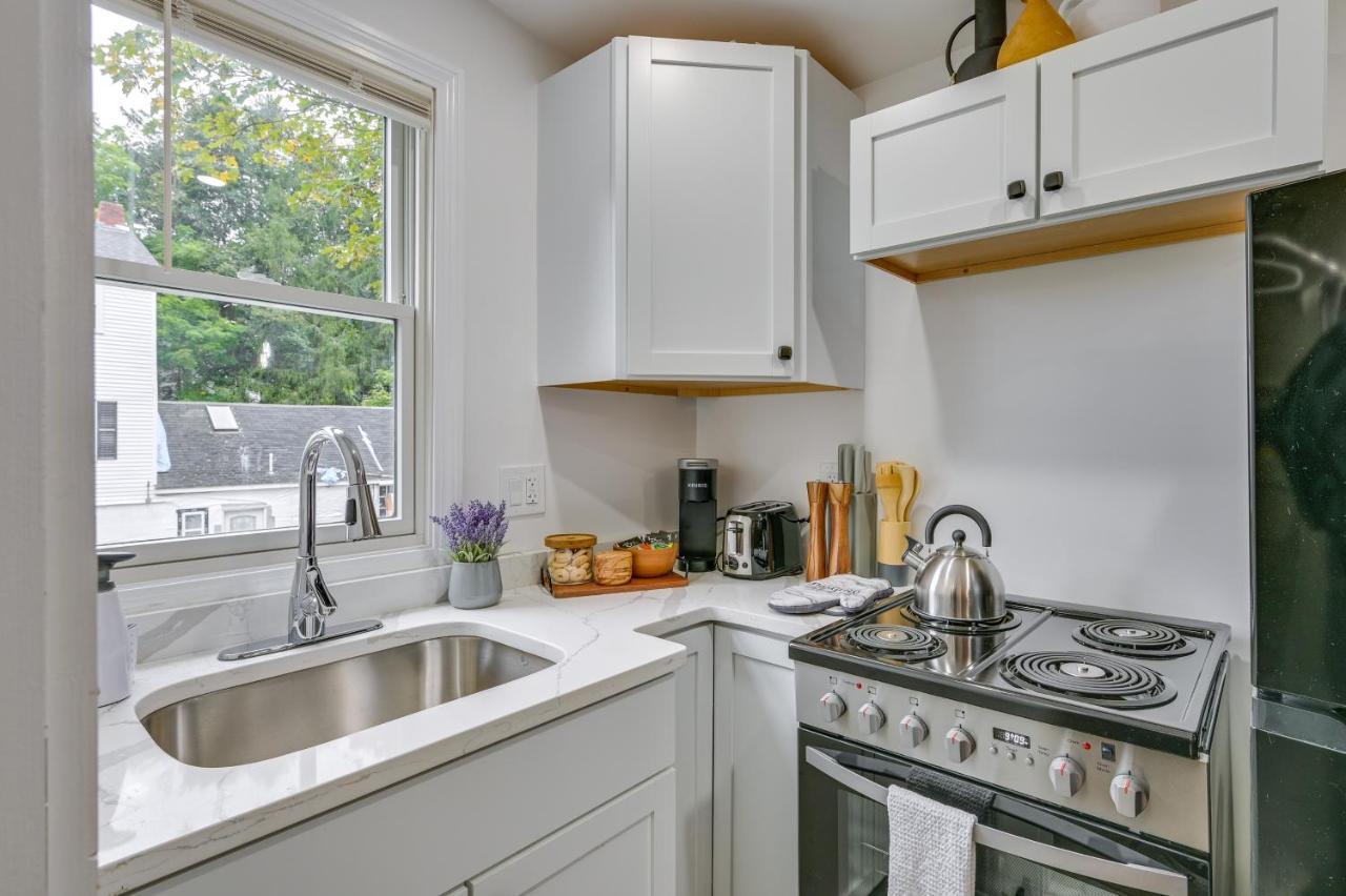Apartment Charming 5 Mi To Salem! *